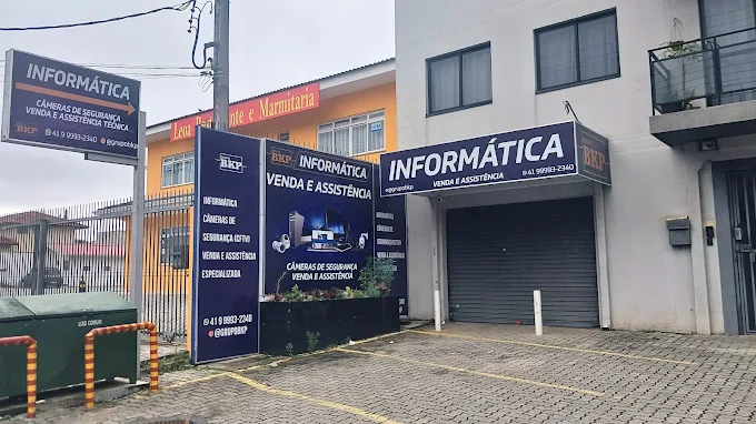 Fachada da loja do Grupo BKP em Pinhais, PR